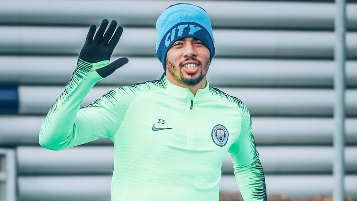 Treino antes da partida de volta contra o Spurs