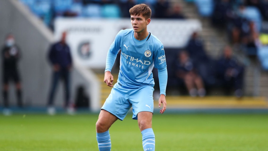 McAtee Masuk Nominasi Pemain Terbaik PL2 Bulan Agustus