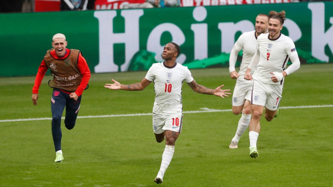 Sterling: Inggris Bangkit Di Saat Terpenting