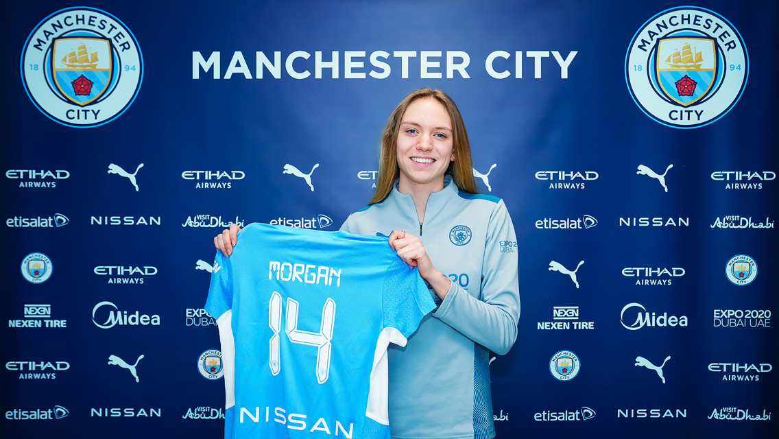 10 Questions with Esme Morgan